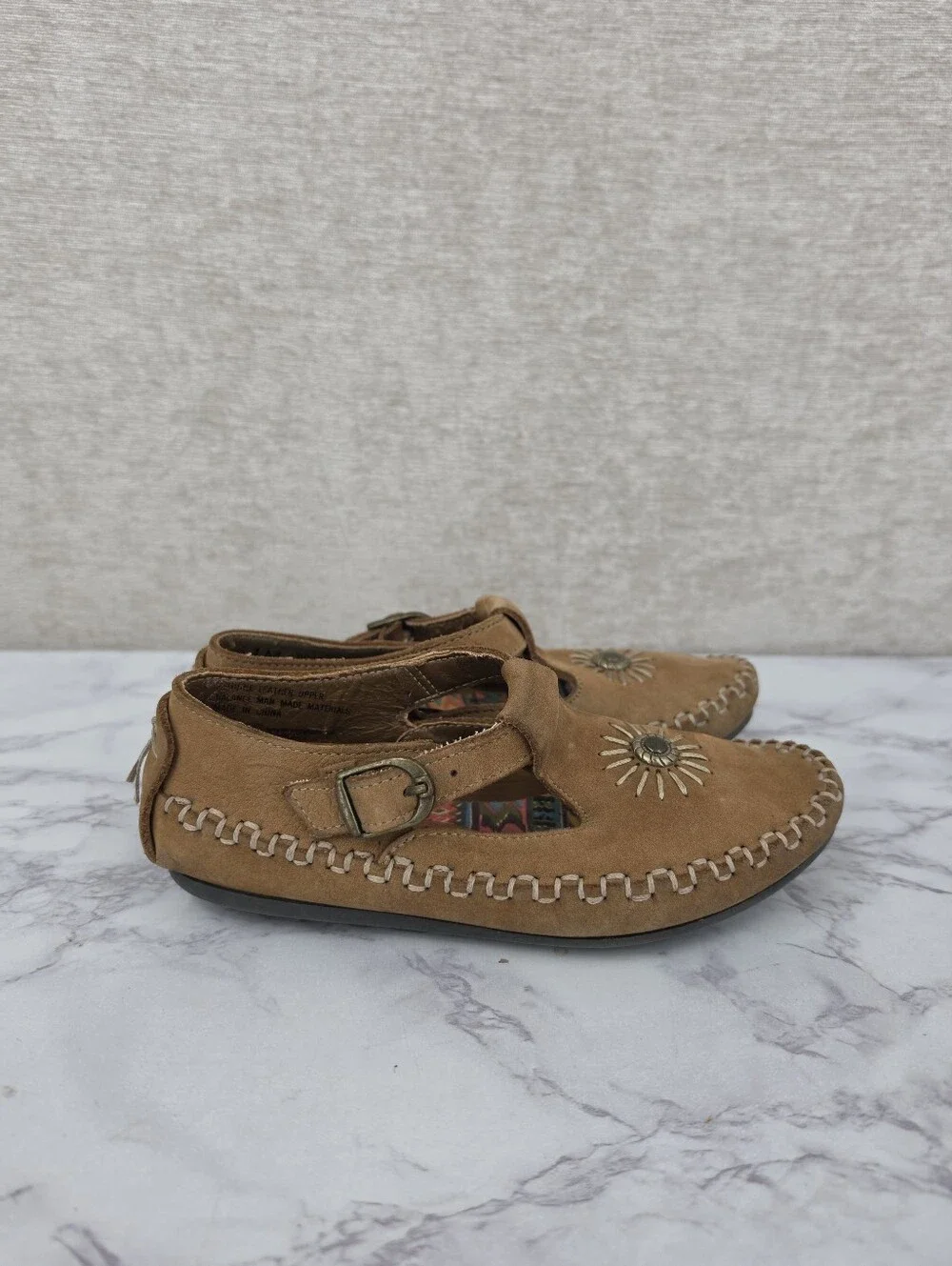 Vintage Hush Puppies Girls Tan Leather Mary Jane Moccasin Shoes Boho Western